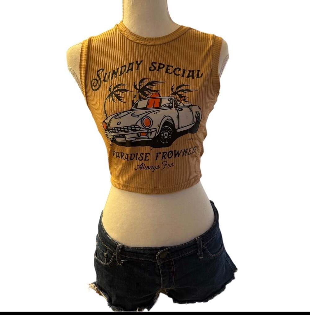 ROMWE Ribbed Crop Tank Top Sunday Special Graphic Car Beige Womens Small Y2K
